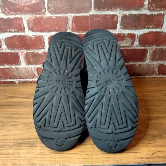 UGG Womens Boots Size 8 Black Sequin Winter Shoes - Picture 8 of 8